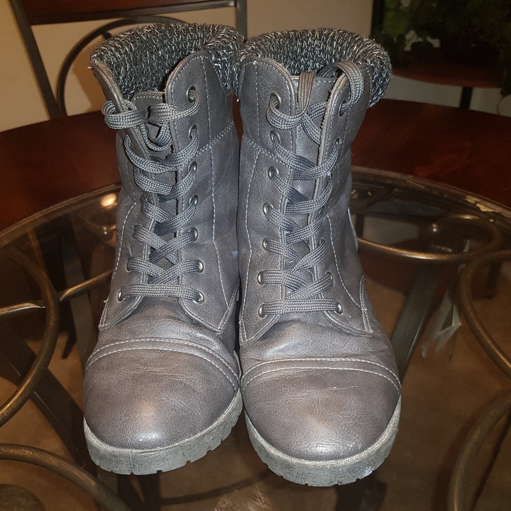 Women's Grey Boots